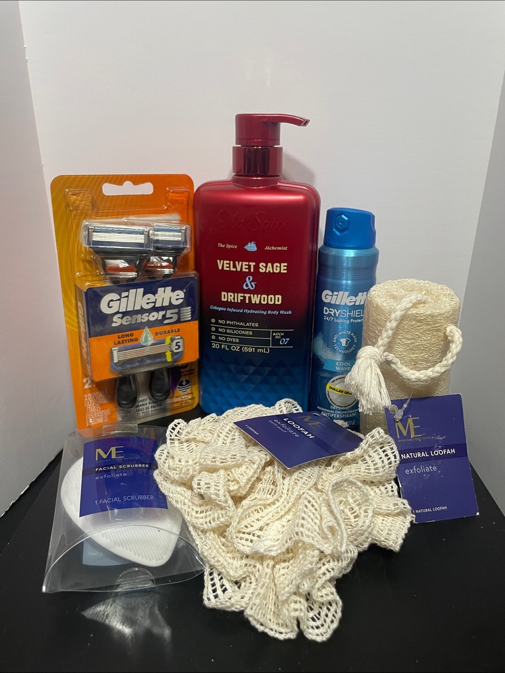 Gillette & Old Spice Men’s Grooming Set with Red Velvet Sage Body Wash